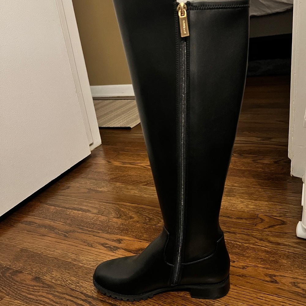 NWOT - Michael Kors Britt Smooth Boot - Picture 7 of 17